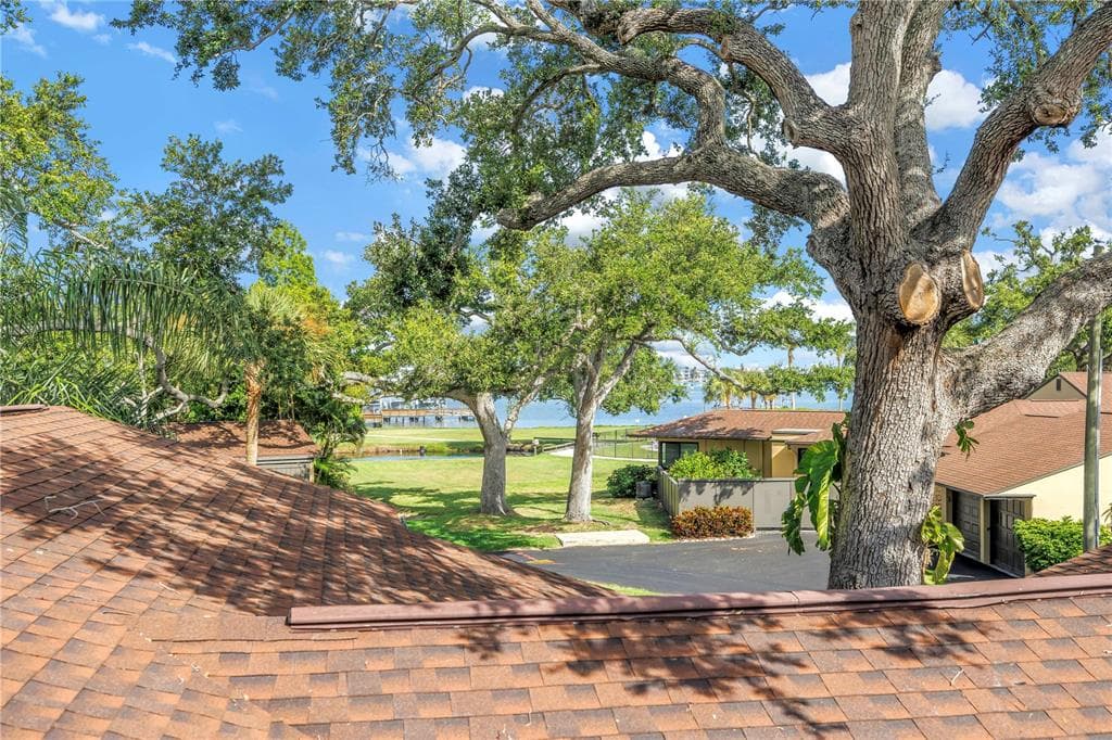 13300 INDIAN ROCKS ROAD 103 photo 6