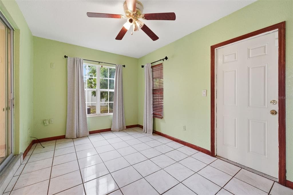 4094 GARDNER DRIVE photo 12