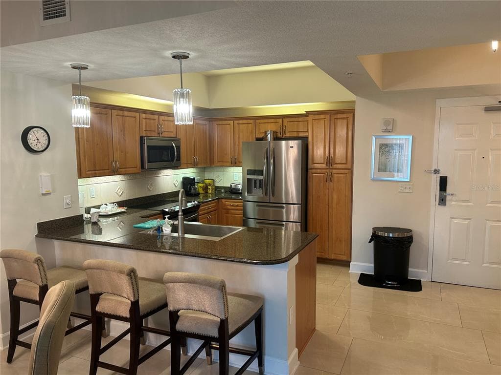 200 OCEAN CREST DRIVE 118 photo 2