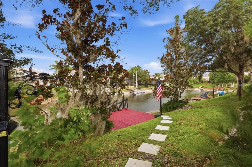 18032 MALAKAI ISLE DRIVE photo 7