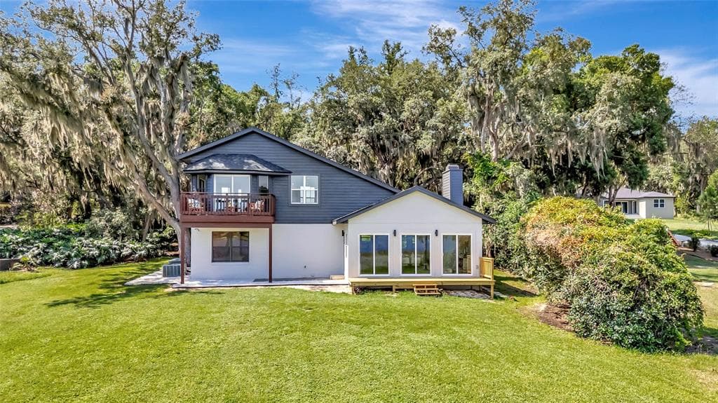 10547 LAKESHORE DRIVE photo 13