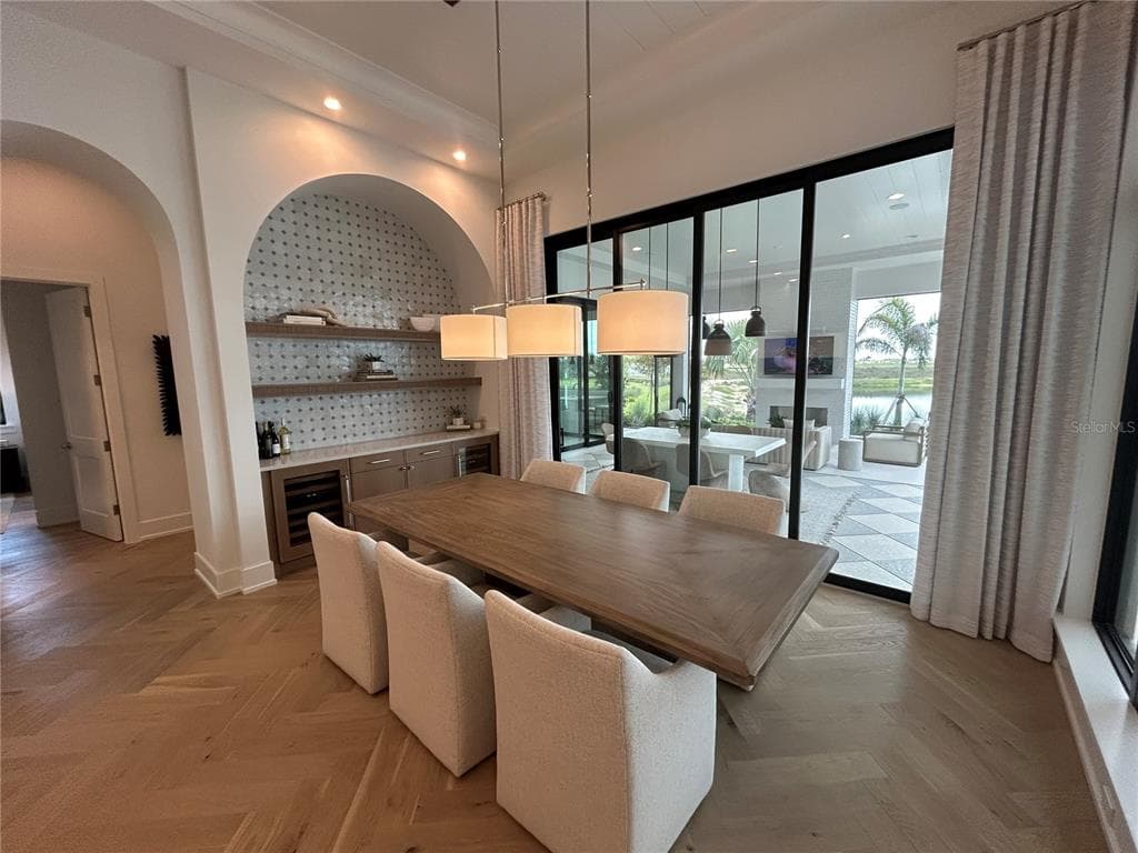 258 CRYSTAL WATERS DRIVE photo 8