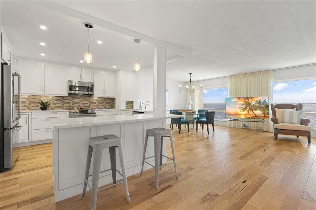 1 COLONY POINT DRIVE #15B 3