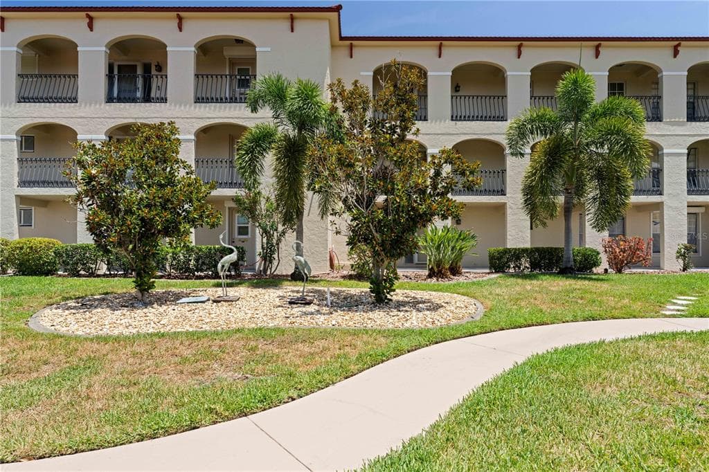 1 COLONY POINT DRIVE 15B photo 15