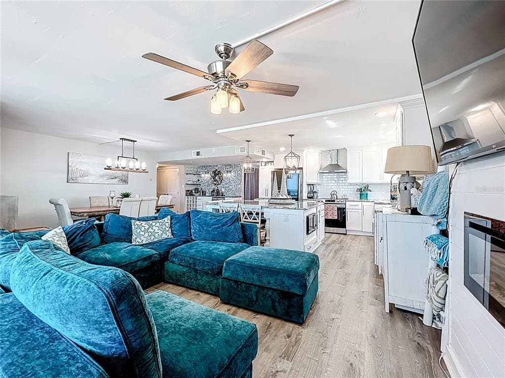 14146 GULF BOULEVARD 3A photo 11