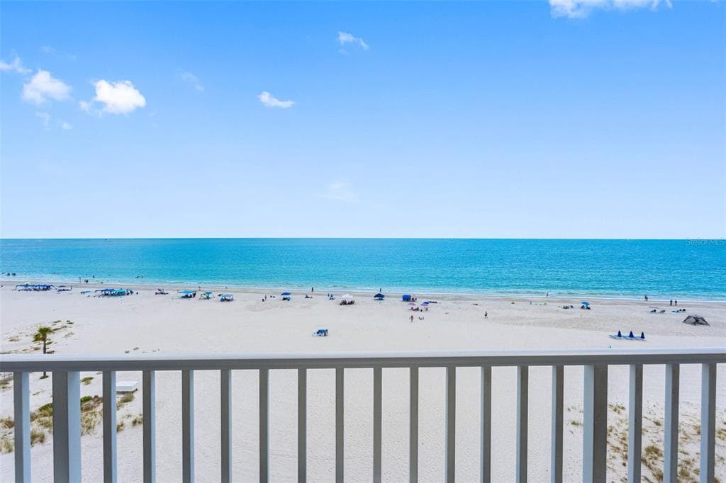 13500 GULF BOULEVARD 605 photo 4