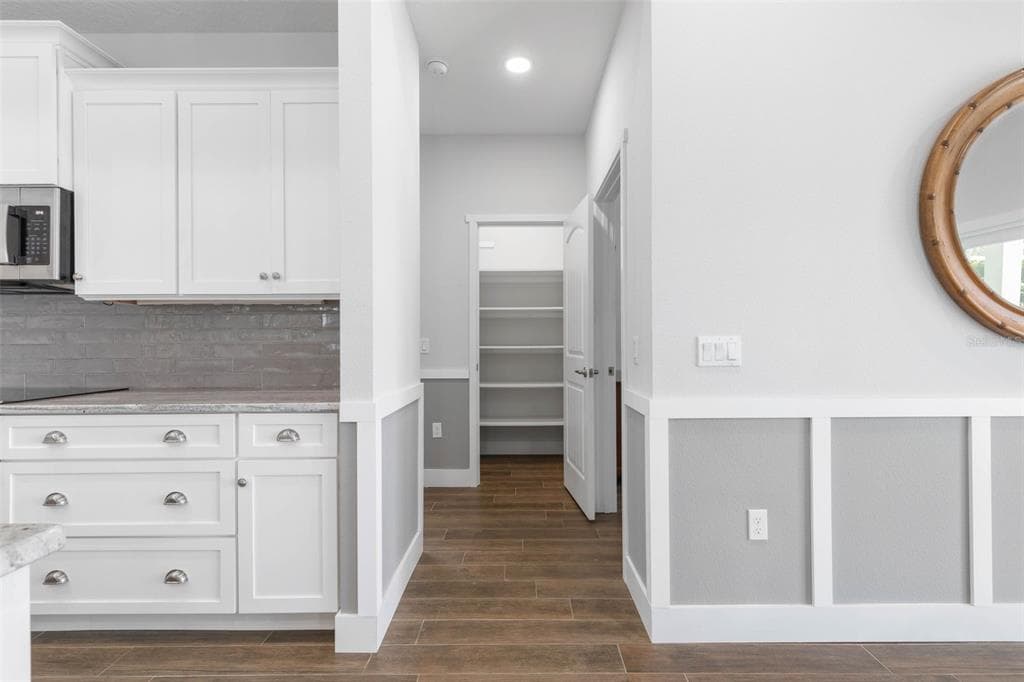 127 SEASIDE POINT photo 24