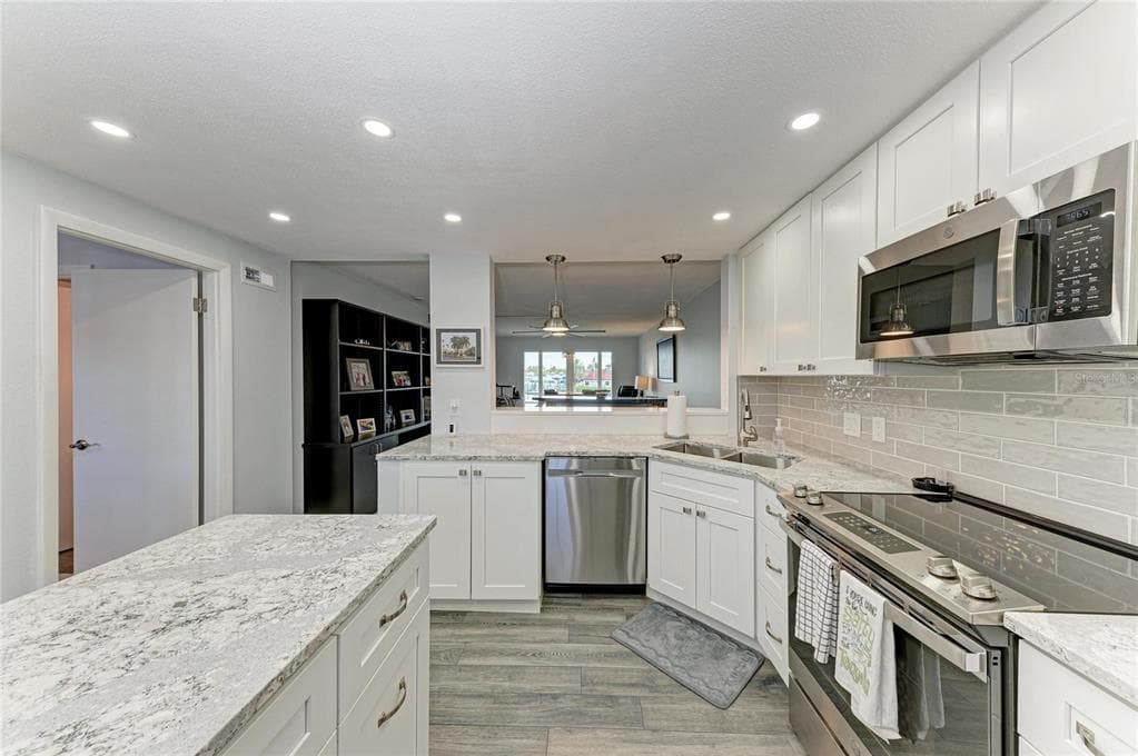 250 SANTA MARIA STREET 219 photo 13
