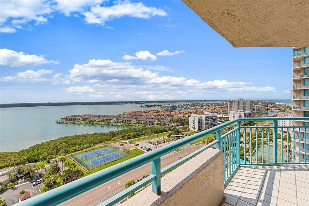 1520 GULF BOULEVARD 1807 photo 25
