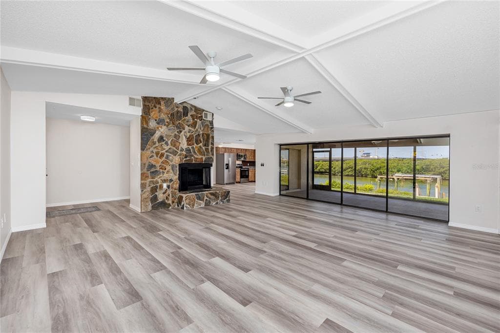 8046 BAYHAVEN DRIVE 2