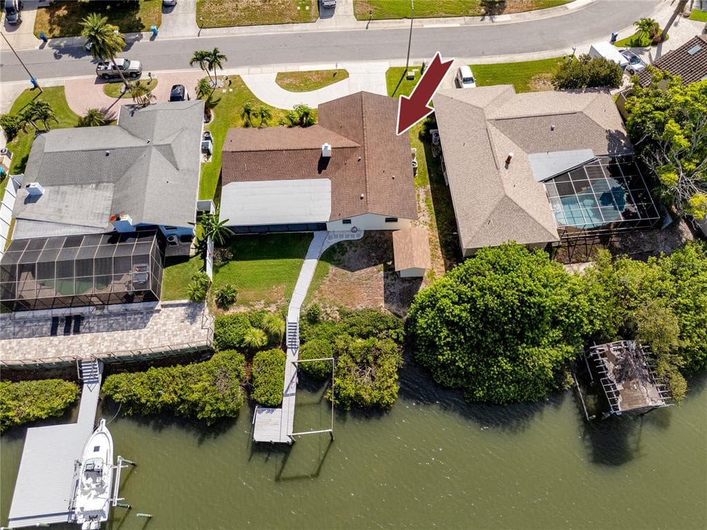 8046 BAYHAVEN DRIVE 5