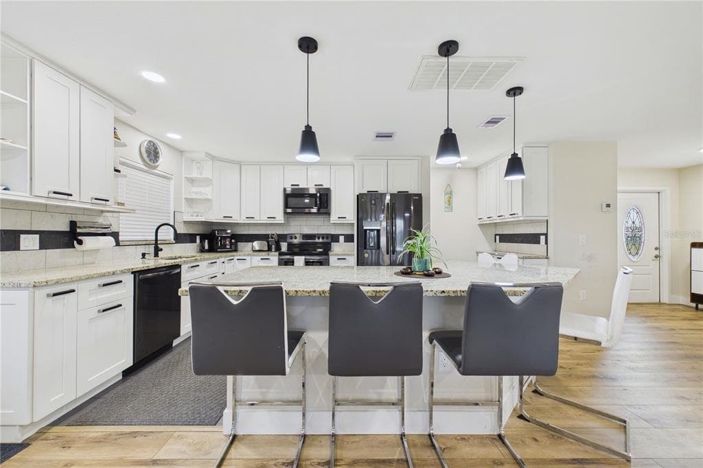 132 CONCORD DRIVE NE 4