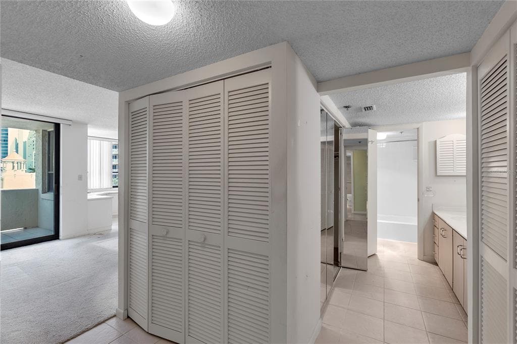 101 SUNSET DRIVE PH1 photo 16