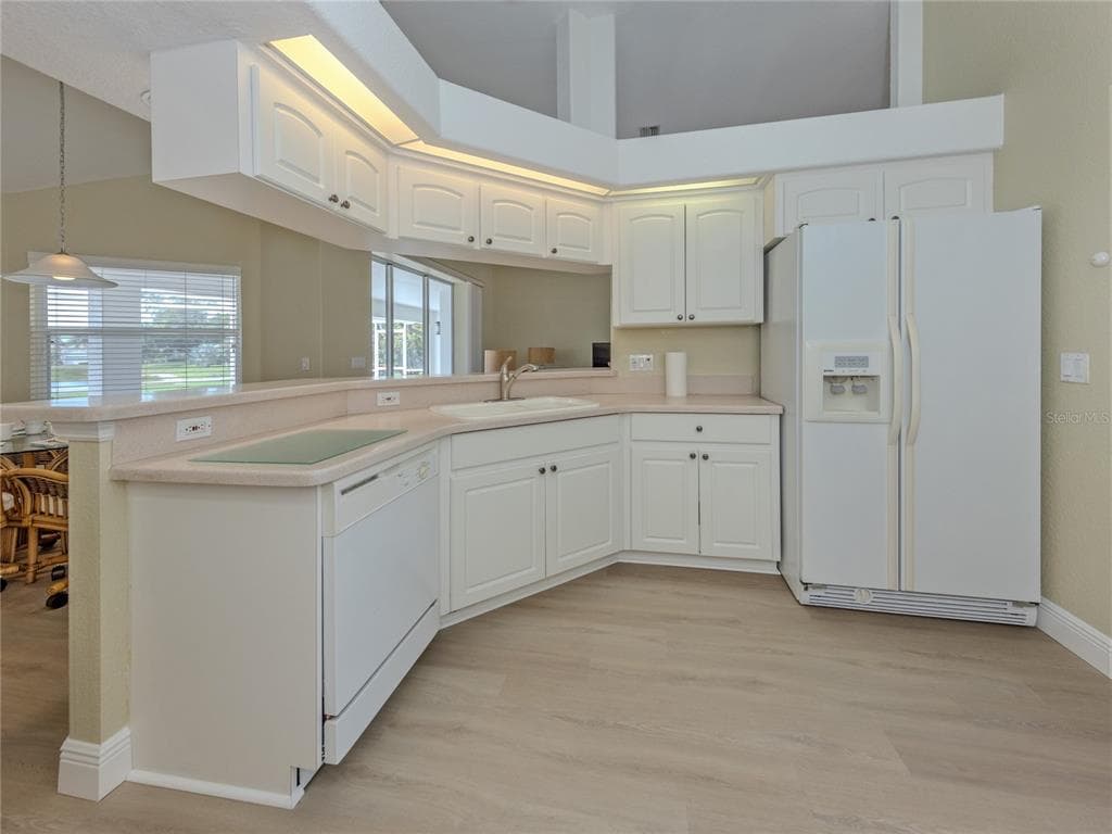 5078 WINTER ROSE WAY photo 14