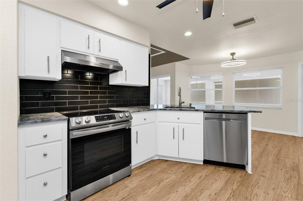 297 FLAMINGO BOULEVARD 5