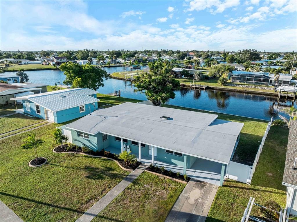581 LINDLEY TERRACE 1