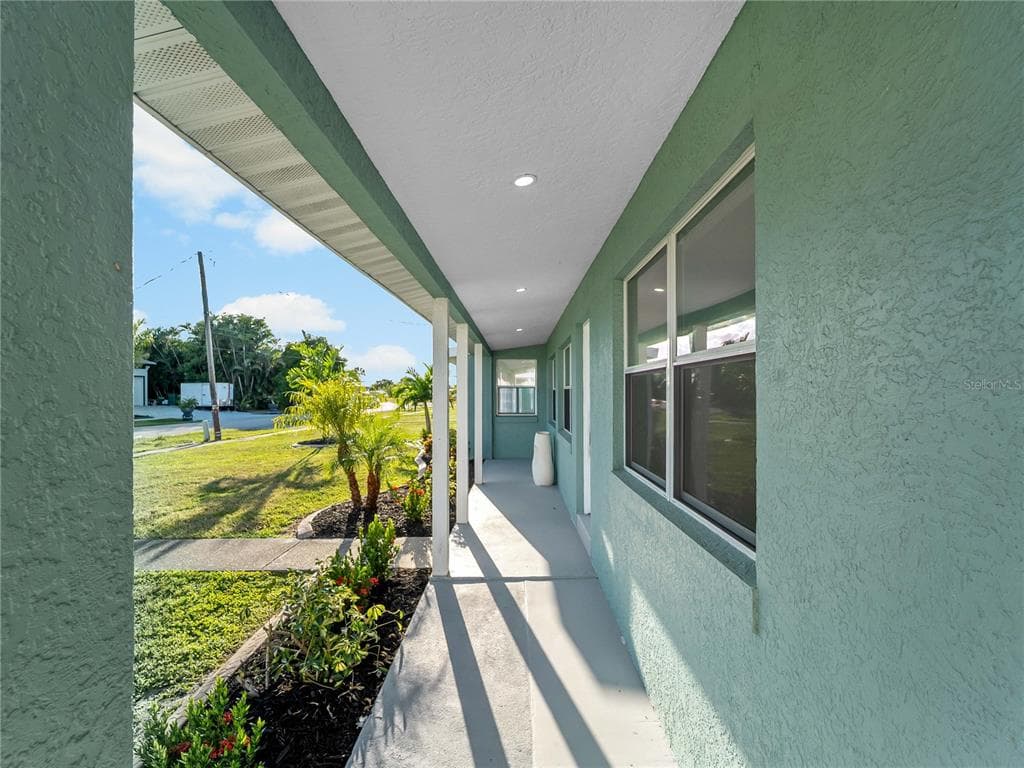 581 LINDLEY TERRACE 5