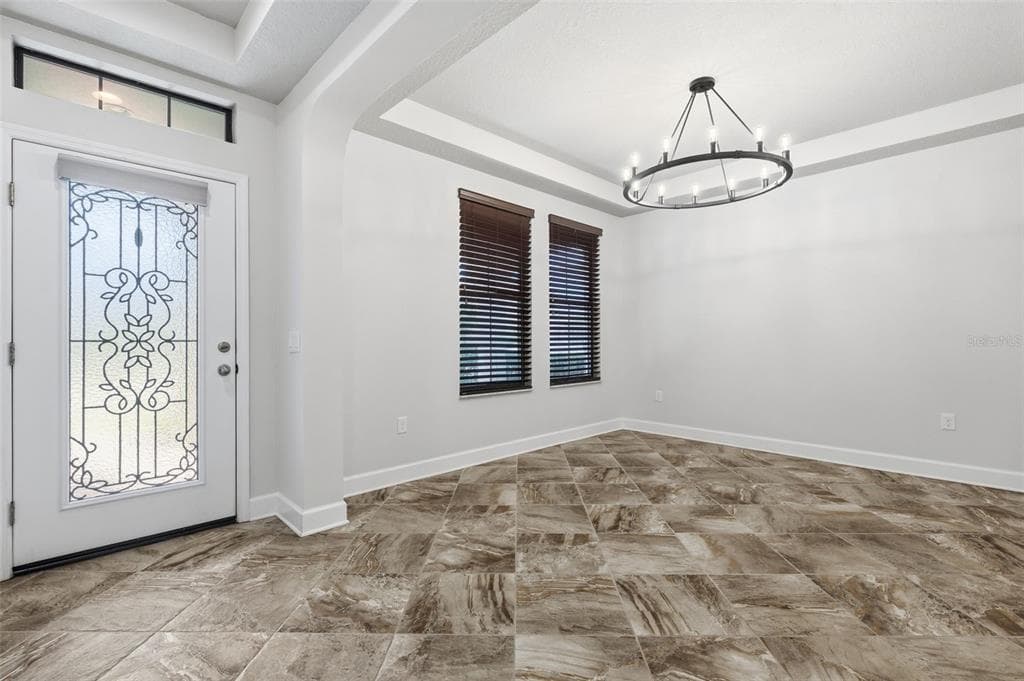 1120 MAZA PLACE photo 6