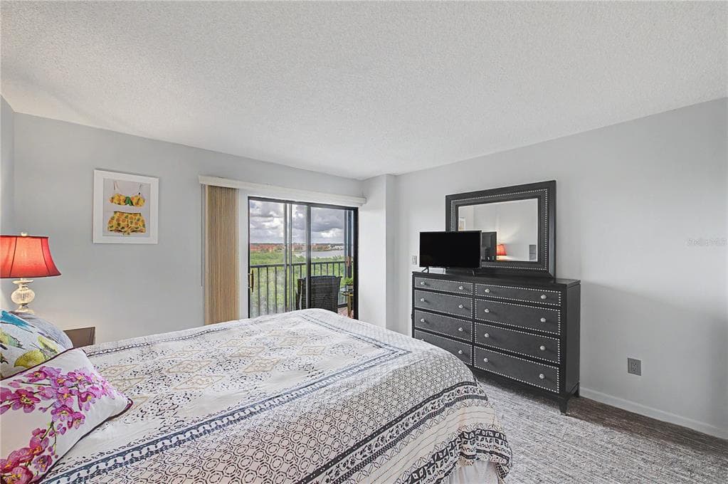 3300 COVE CAY DRIVE 7D photo 20