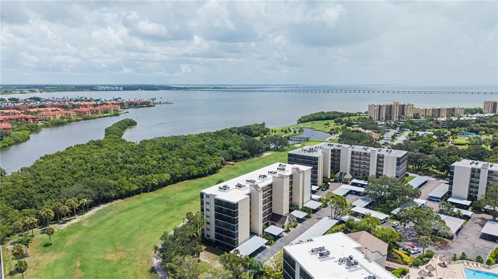3300 COVE CAY DRIVE 7D photo 4