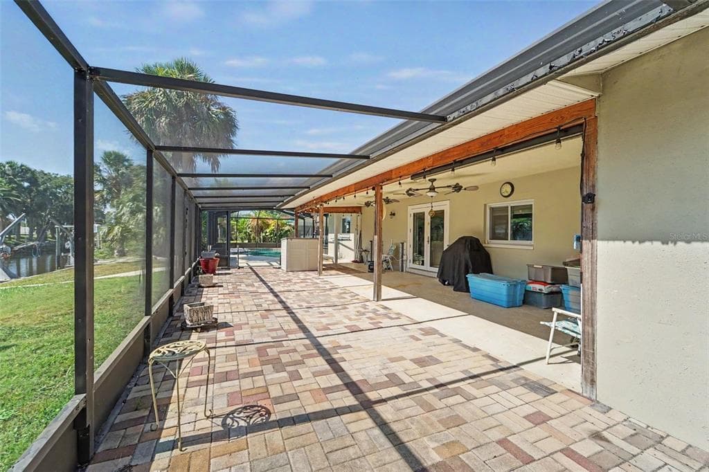8639 GREEN STREET photo 19