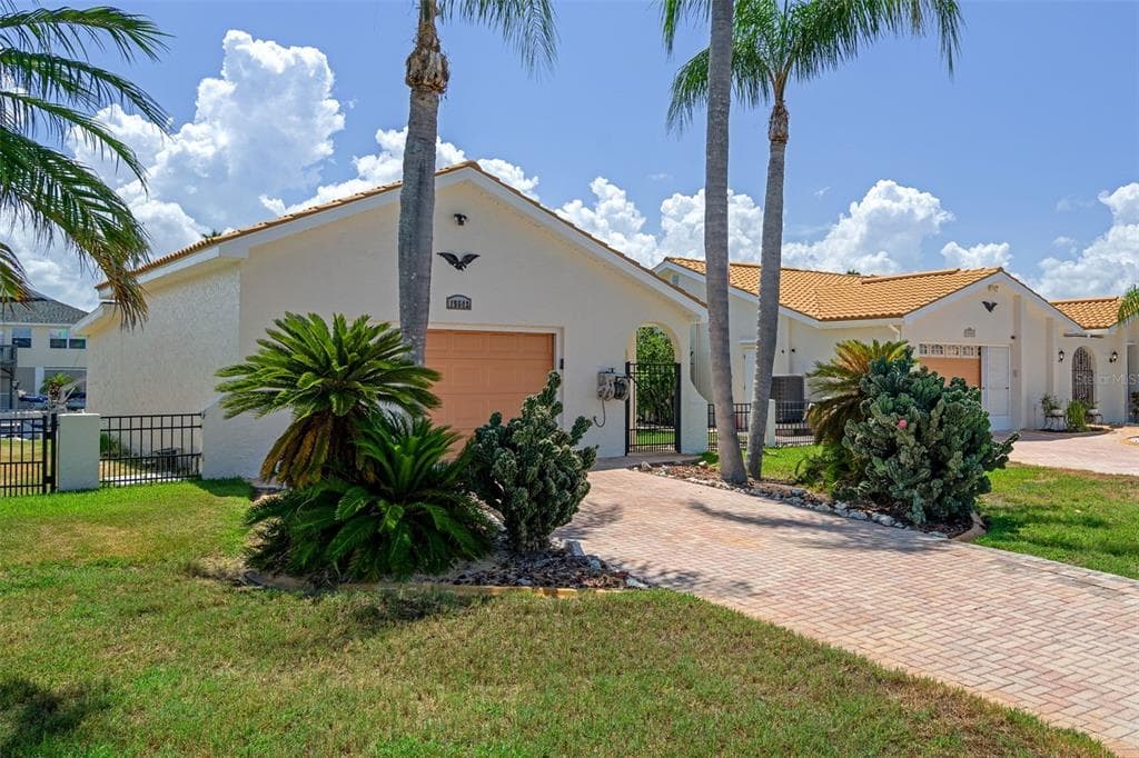 15602 CENTURY DRIVE photo 8
