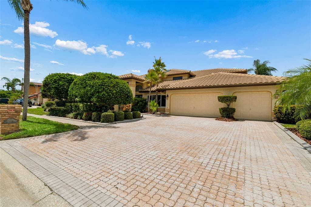 9815 BAY ISLAND DRIVE 4