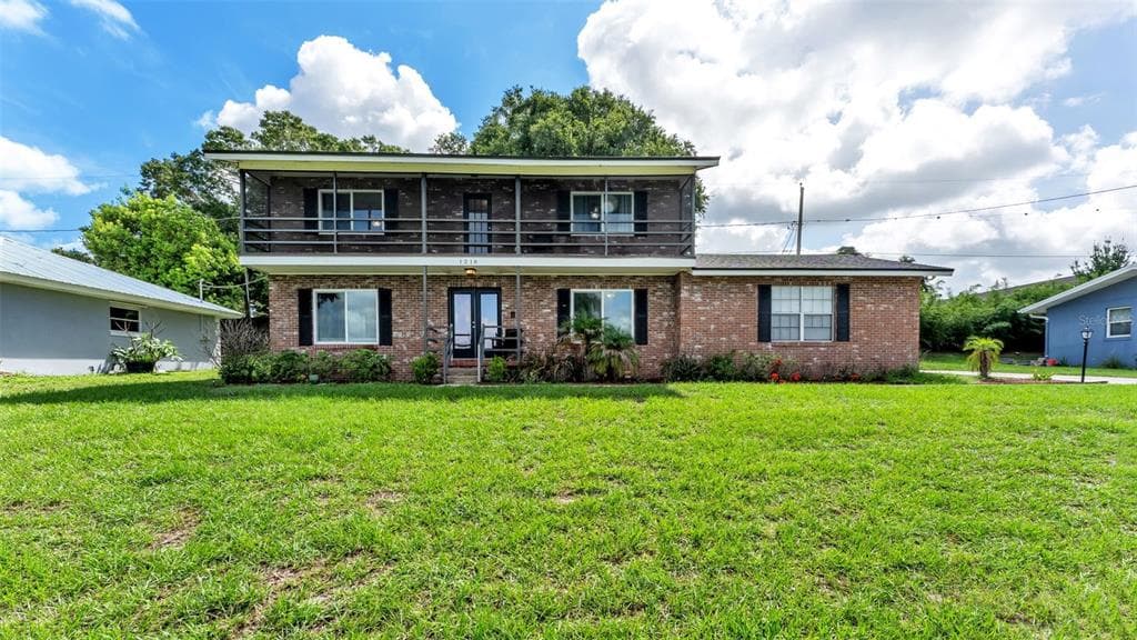 1218 LAKE ARIANA BOULEVARD 1