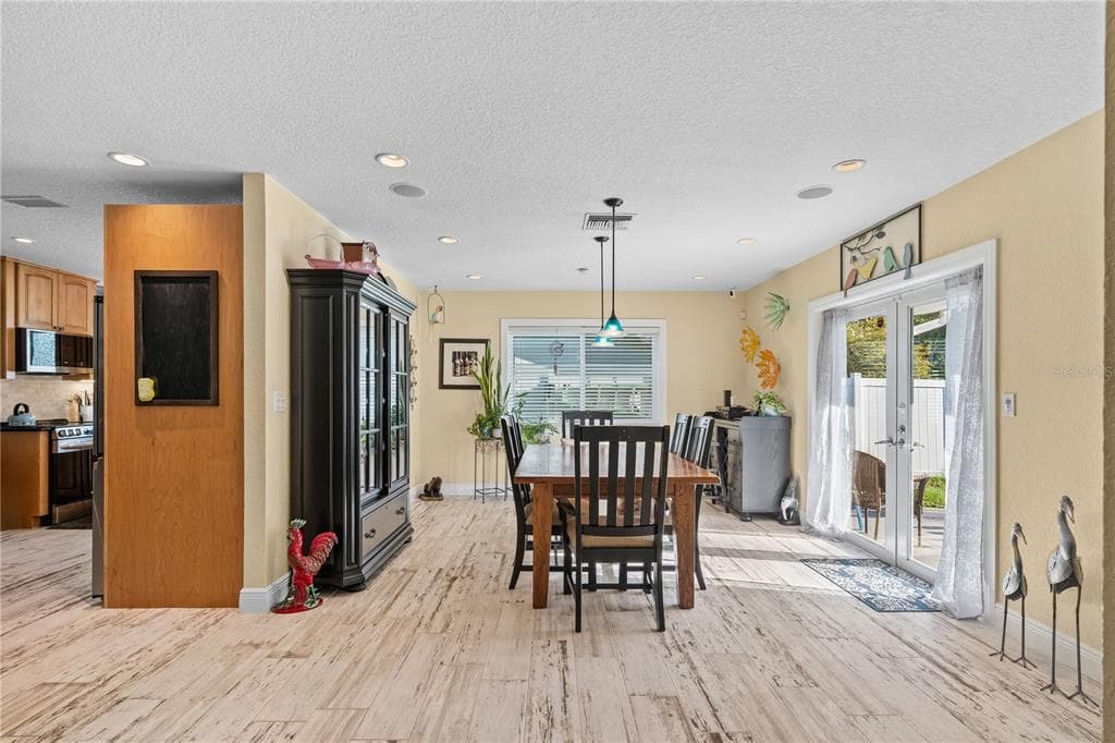 1468 SANDALWOOD DRIVE photo 21