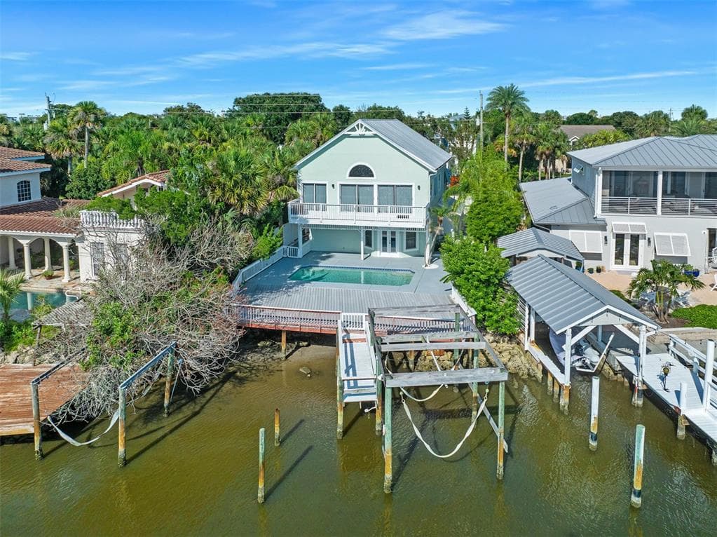3110 JOHN ANDERSON DRIVE 4