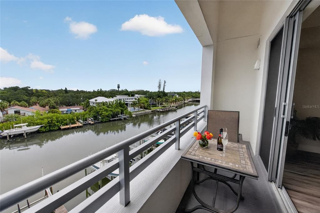 1709 N TAMIAMI TRAIL 505 photo 16