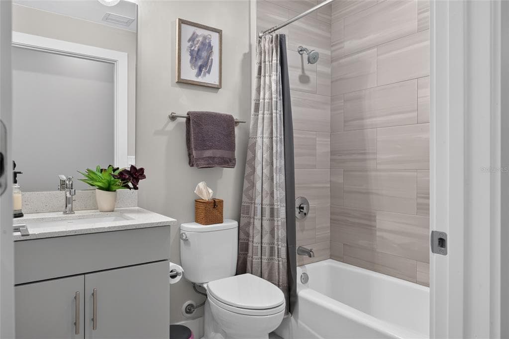 1709 N TAMIAMI TRAIL 505 photo 21