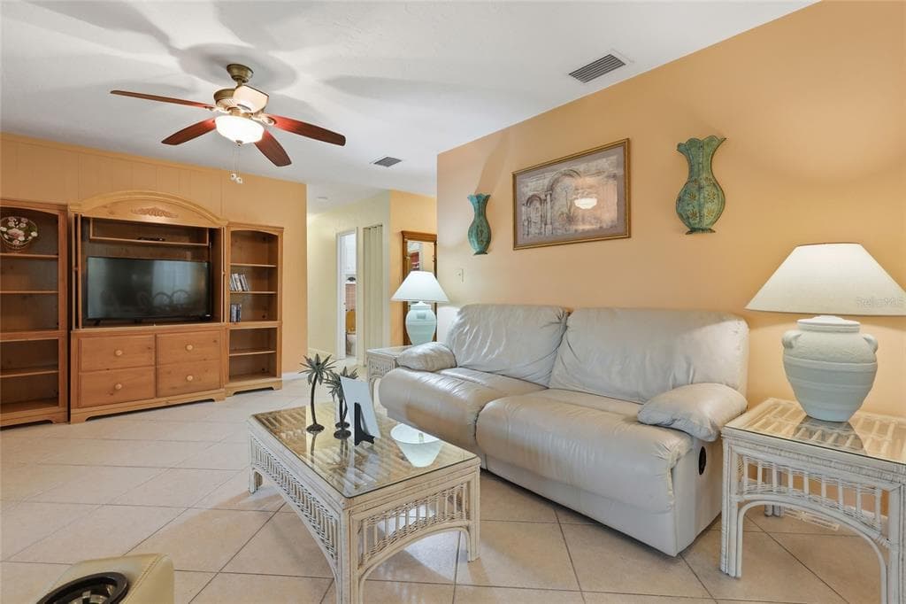 21444 HIGGS DRIVE photo 8