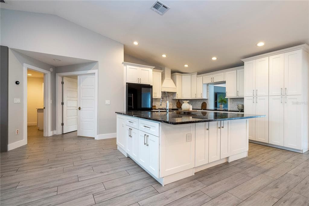 10129 LONE TREE LANE photo 11