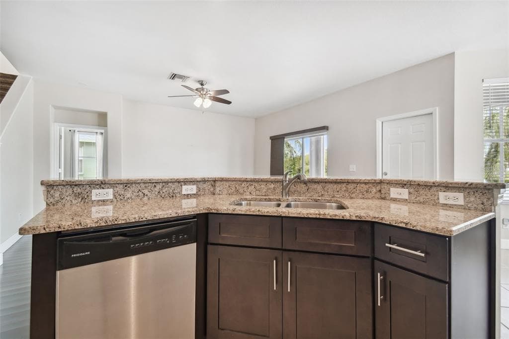 5222 CLOVER MIST DRIVE photo 7