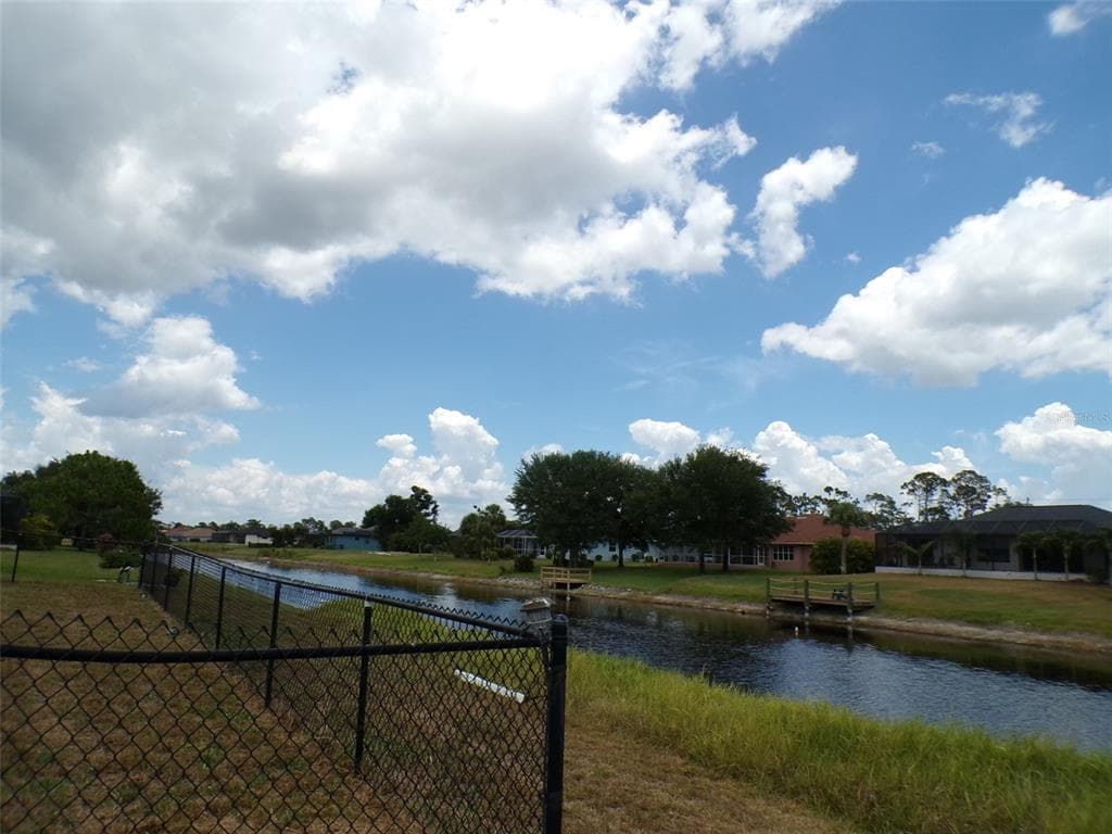 1077 ROTONDA CIRCLE photo 23