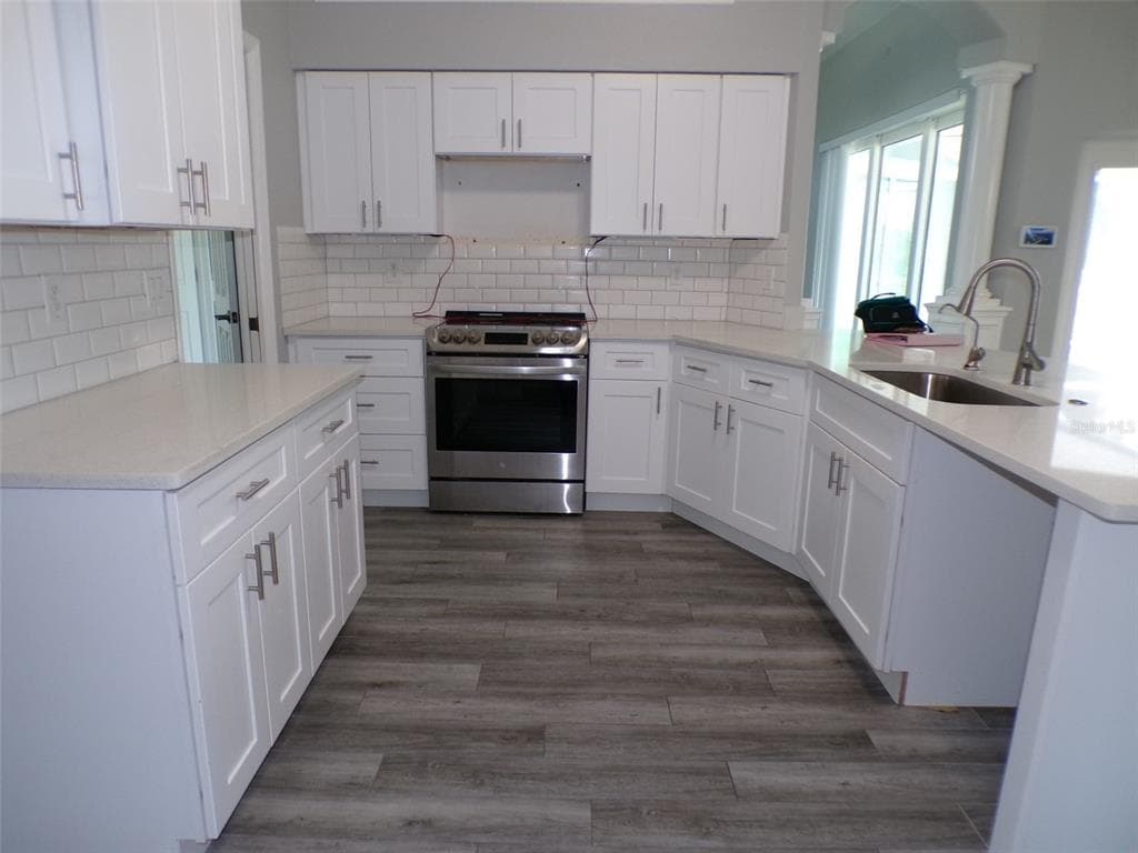 1077 ROTONDA CIRCLE photo 7
