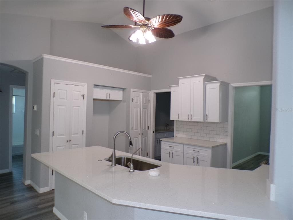 1077 ROTONDA CIRCLE photo 9