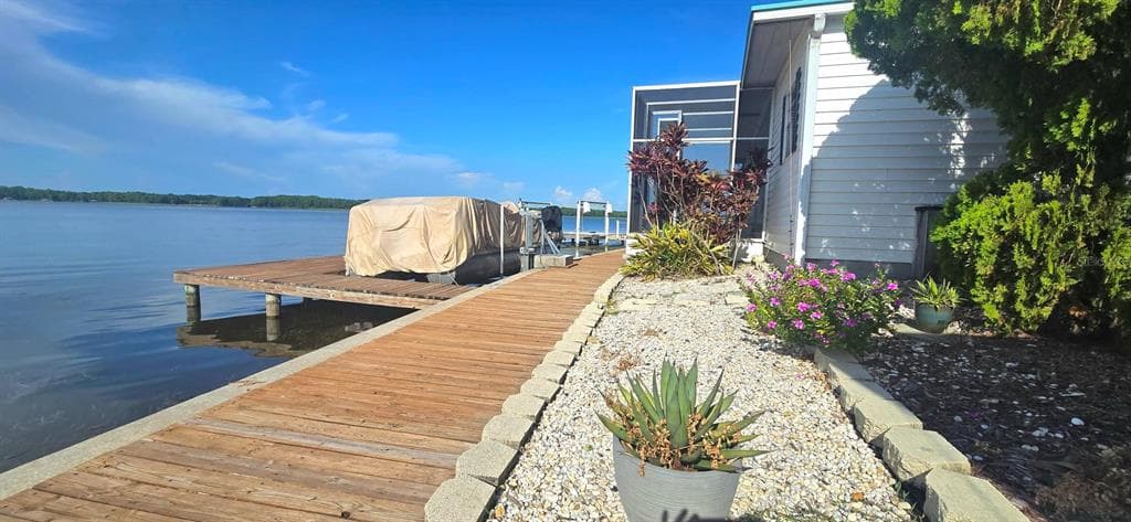 271 COLONIAL BOULEVARD #11 3