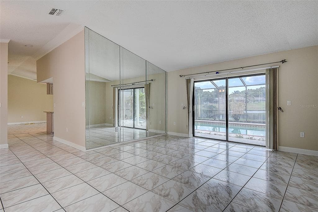2876 LAKE VALENCIA BOULEVARD E photo 20