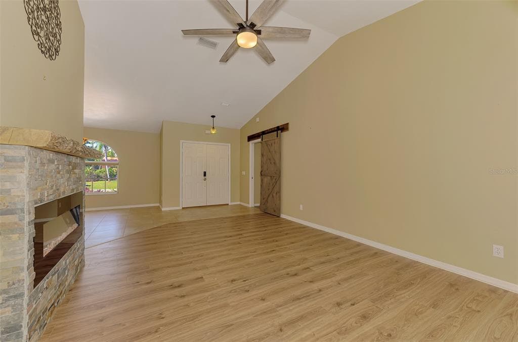 3706 SLAYTON AVENUE photo 14