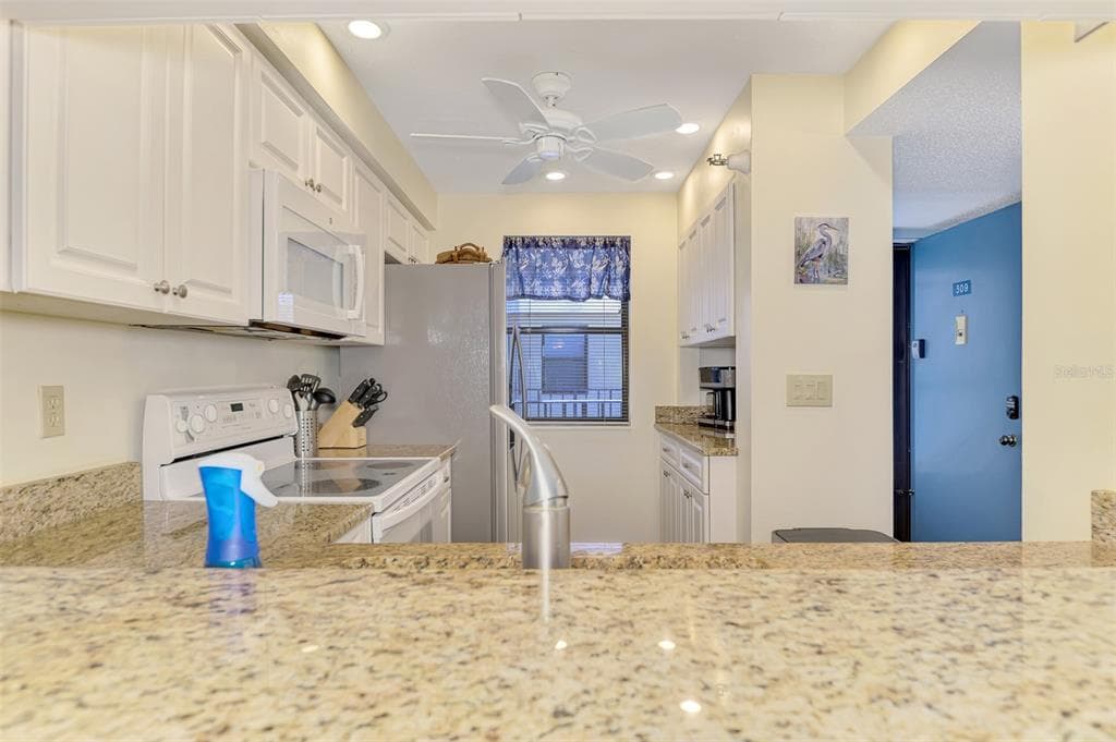 1551 BEACH ROAD 309 photo 23