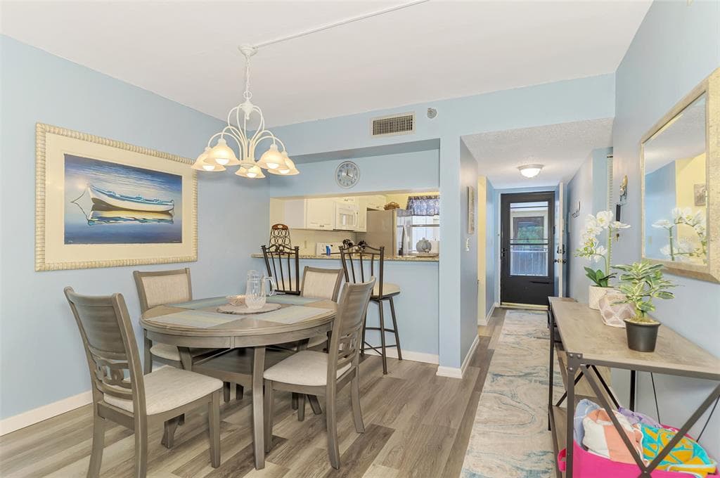 1551 BEACH ROAD 309 photo 20