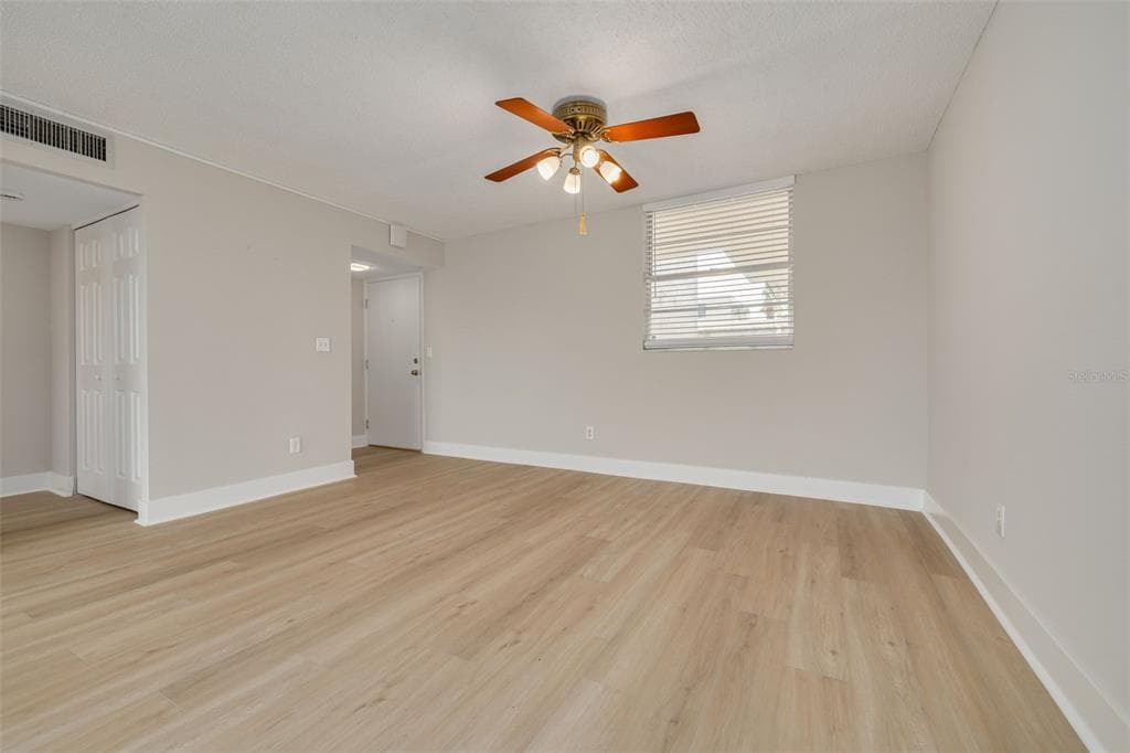7425 BAY ISLAND DRIVE S 107 photo 21