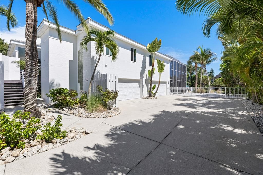 412 TREASURE BOAT WAY 5