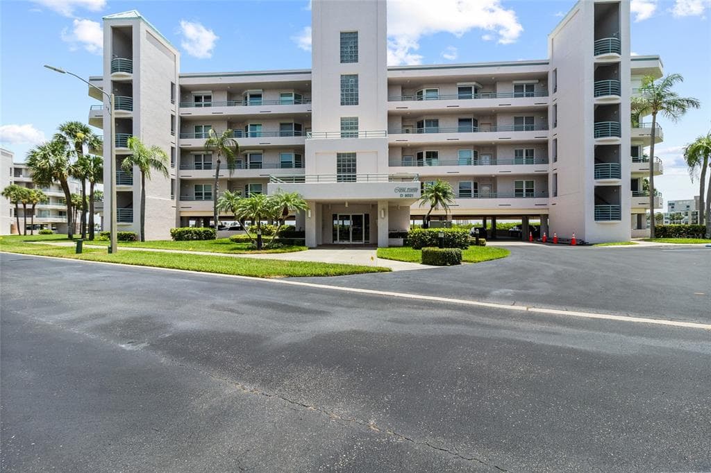 8021 SAILBOAT KEY BOULEVARD S #106 1