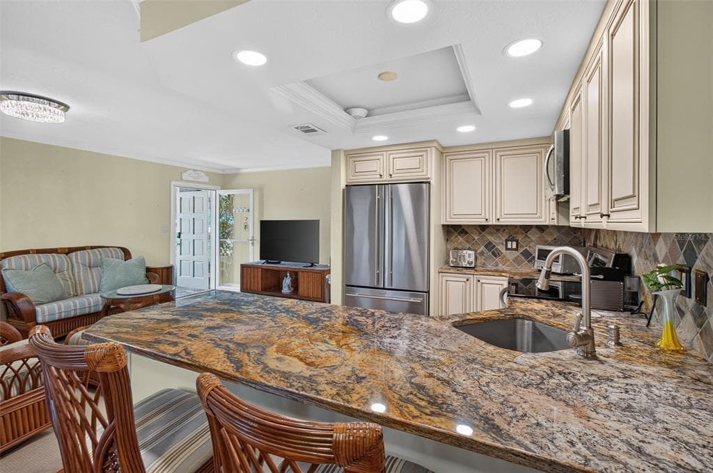 1001 S BAYSHORE BOULEVARD 101 photo 14