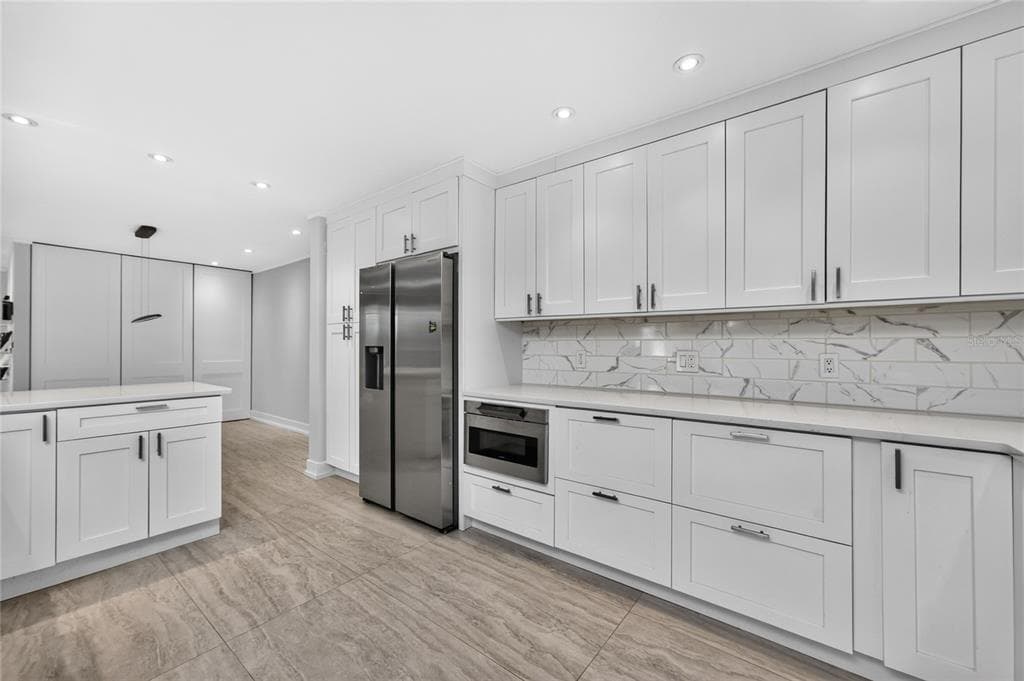 25188 MARION AVENUE D101 photo 10