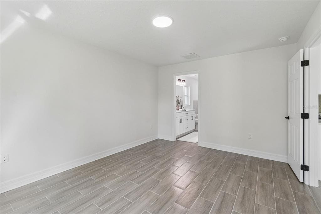 5535 TEVIS TERRACE photo 15