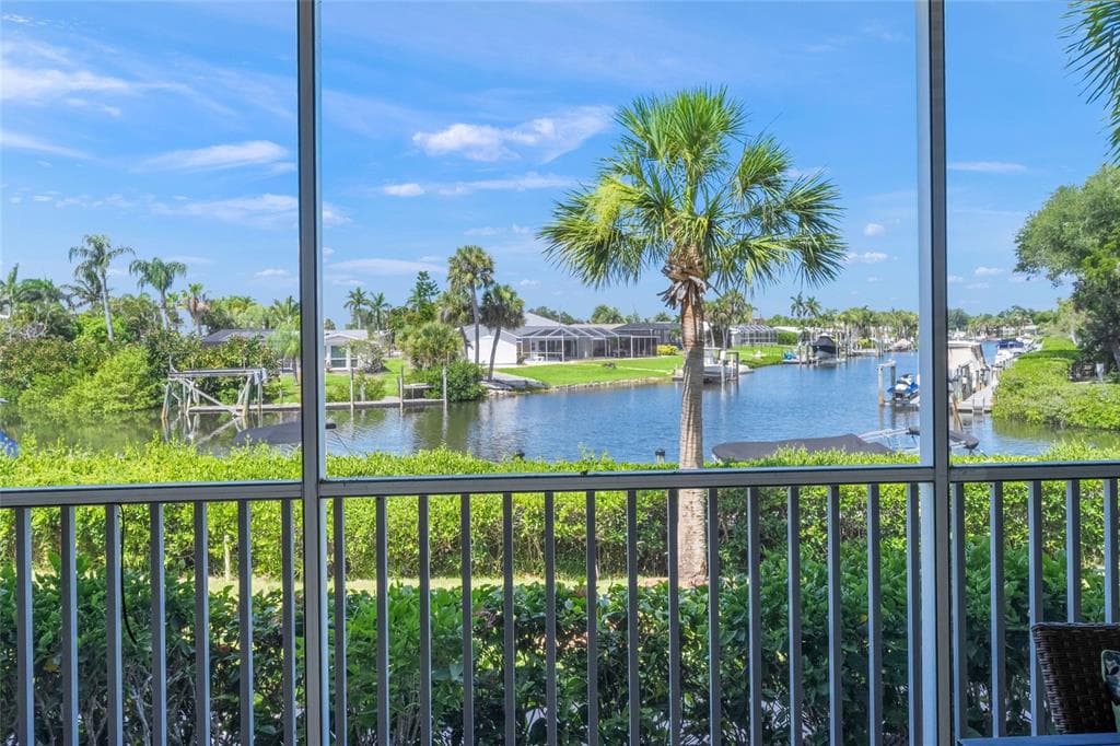 2251 JESSIE HARBOR DRIVE #2101 3